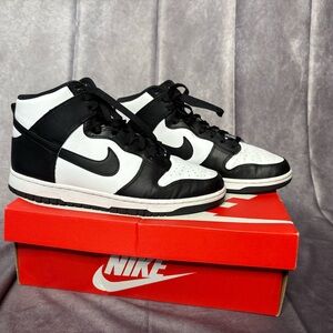 Nike Dunk Hi Retro “Pandas”